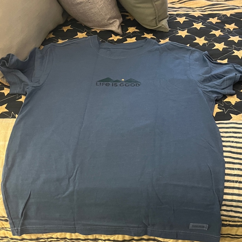 Life Is Good Men's Navy Blue Tee
